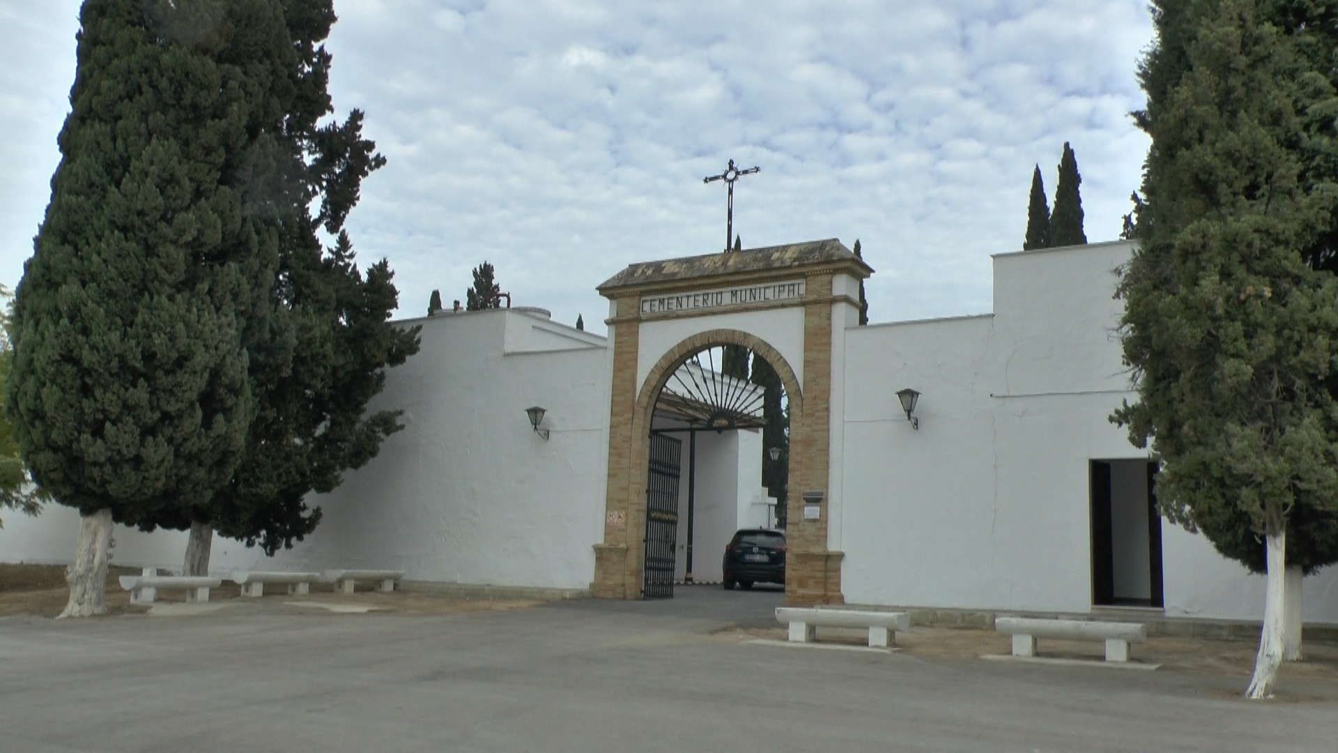 Horario especial del Cementerio Municipal por el Día de Todos los Santos -  Medial TV