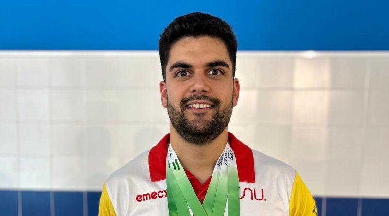 Triple oro andaluz para el nadador de Arahal Jesús Ruiz
