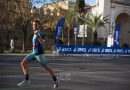 Ángel Portillo rompe el récord de Arahal en la Maratón de Sevilla