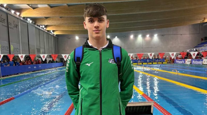Gran papel de Fernando González en el Nacional de natación