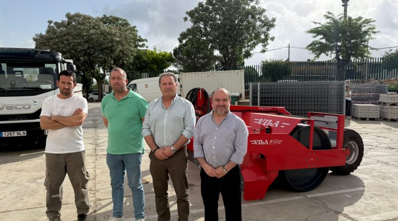 Nueva maquinaria para el mantenimiento de caminos rurales de Arahal