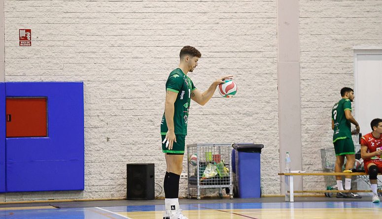 Fernando Fernández regresa a Unicaja Almería